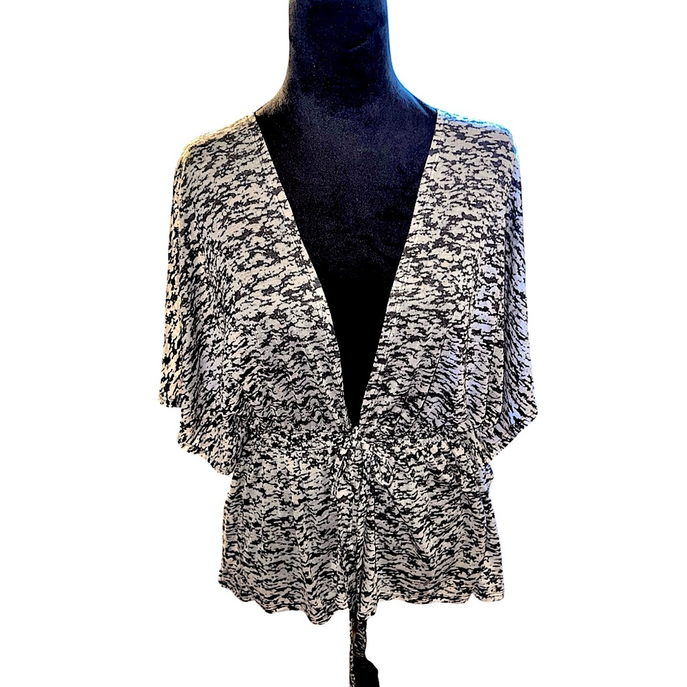 New Directions black and grey sheer tie-front overlay top, feminine